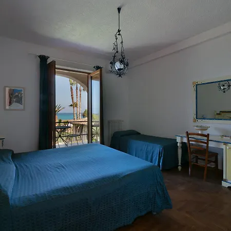 Giada Couette-café 4*