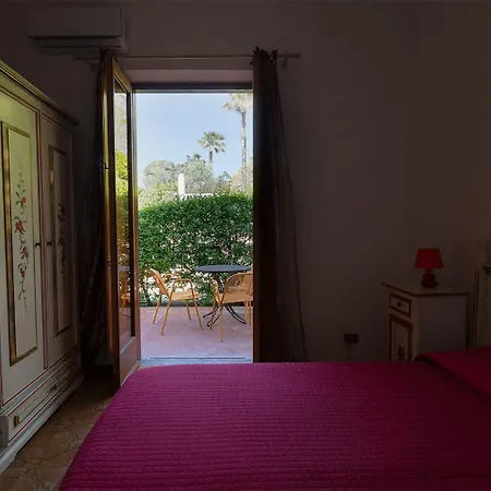 Giada Couette-café Tropea