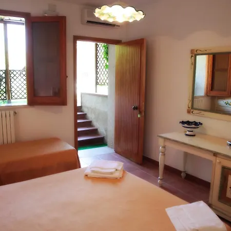 Giada Nocleg ze śniadaniem Tropea