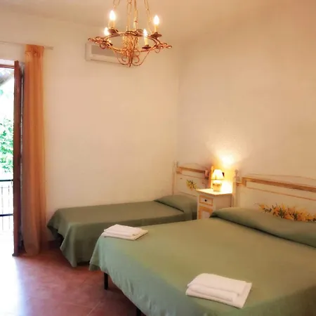 Giada Bed & Breakfast 4*