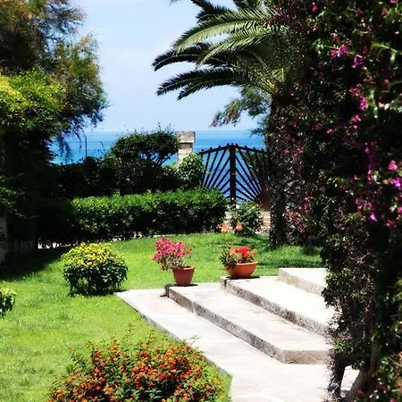 Giada Bed & Breakfast 4*
