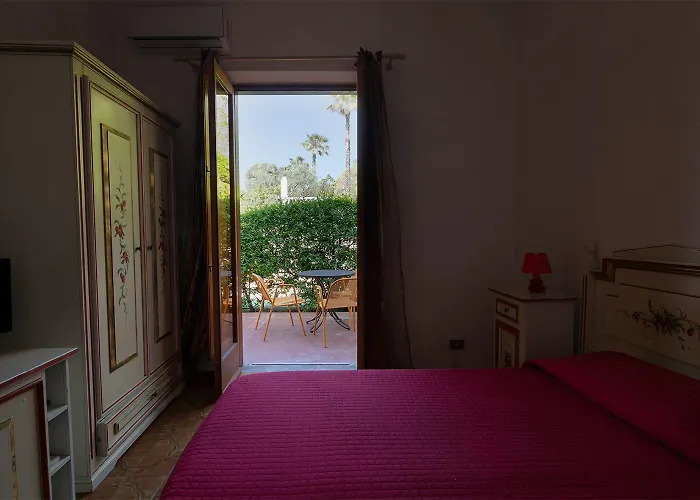 Giada Couette-café Tropea