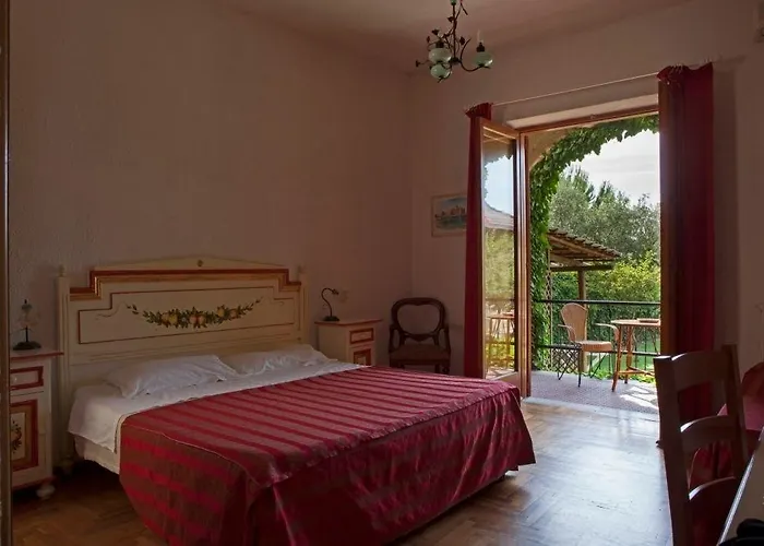 基亚达别墅酒店 4* 特罗佩阿