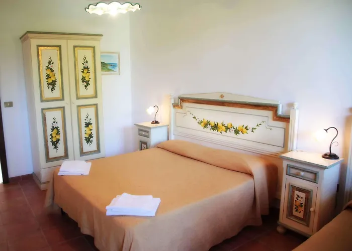 基亚达别墅酒店 4* 特罗佩阿