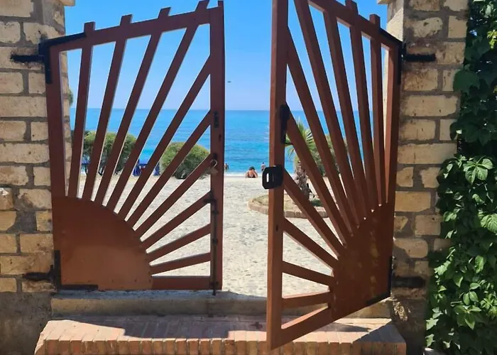 基亚达别墅酒店 4* 特罗佩阿